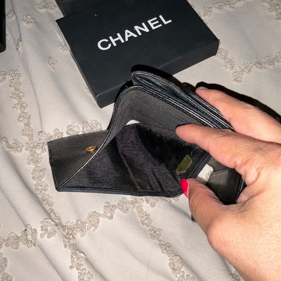 Chanel caviar leather preloved in excellent condition - Picture 10 of 14